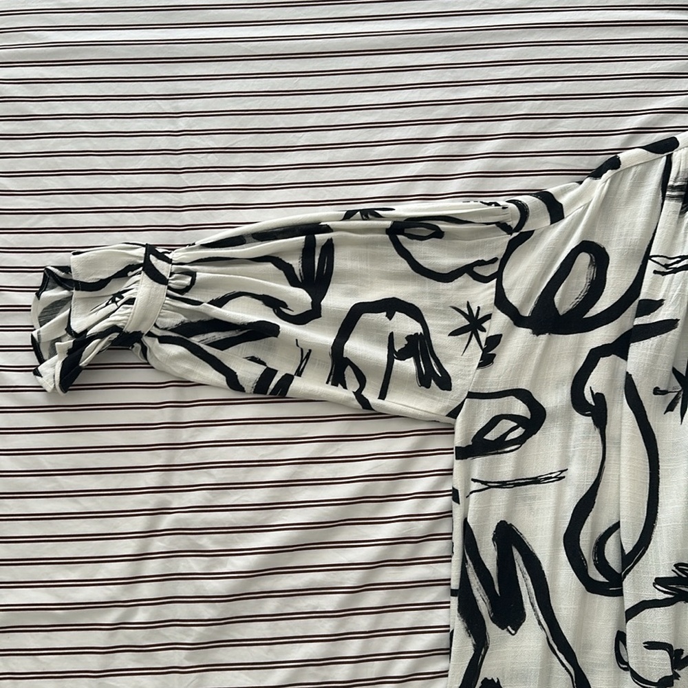 Claire Heinui Cleo Dress in Bunny Print - Picture 5 of 8